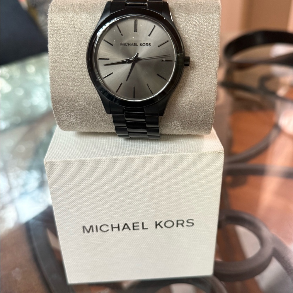 Michael Kors Black and Silver Watch - Picture 2 of 10